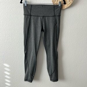 Athleta Salutation 24” Capri Leggings - Grey - Size Medium